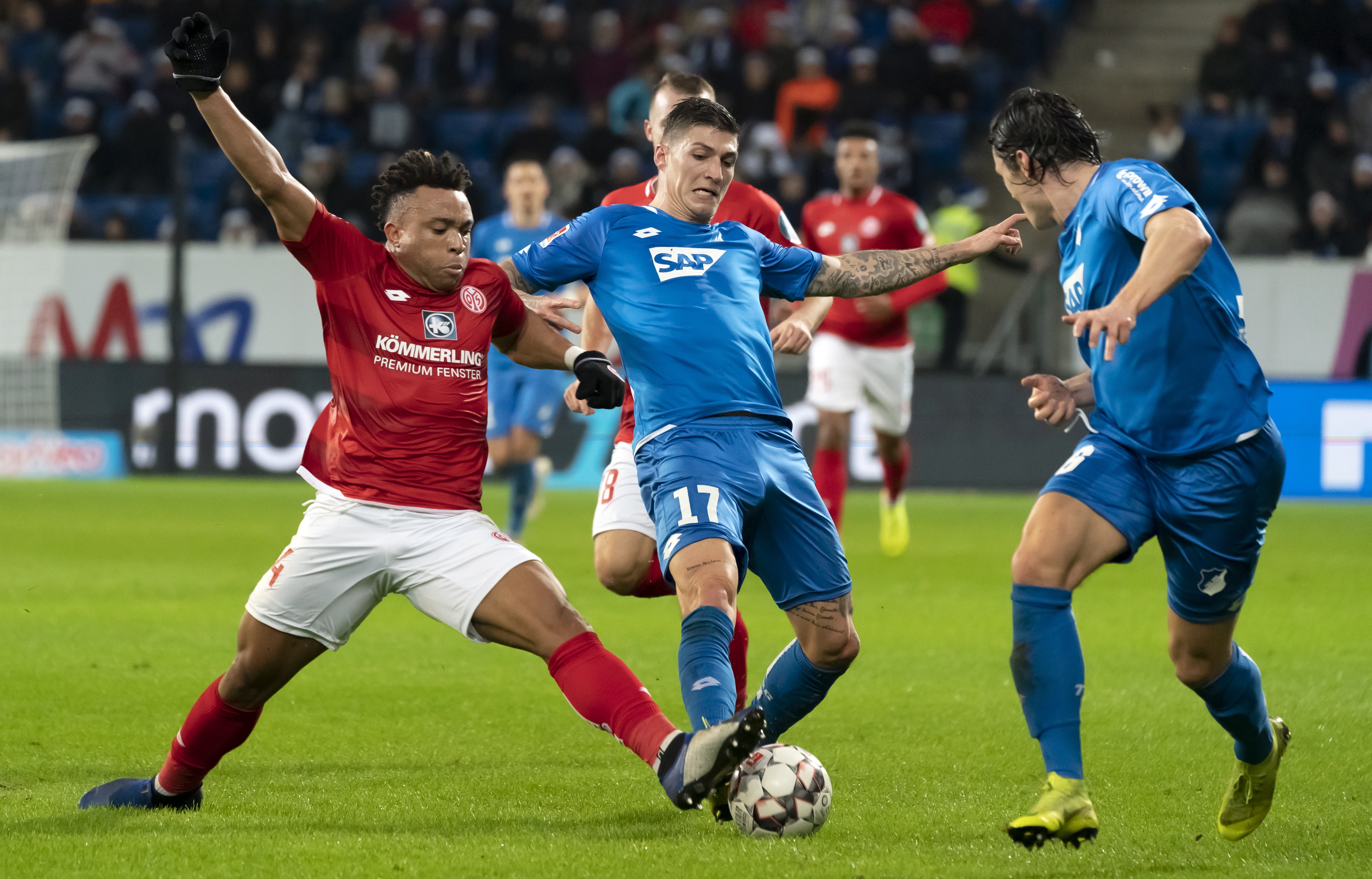 球场上如此 球场上如此