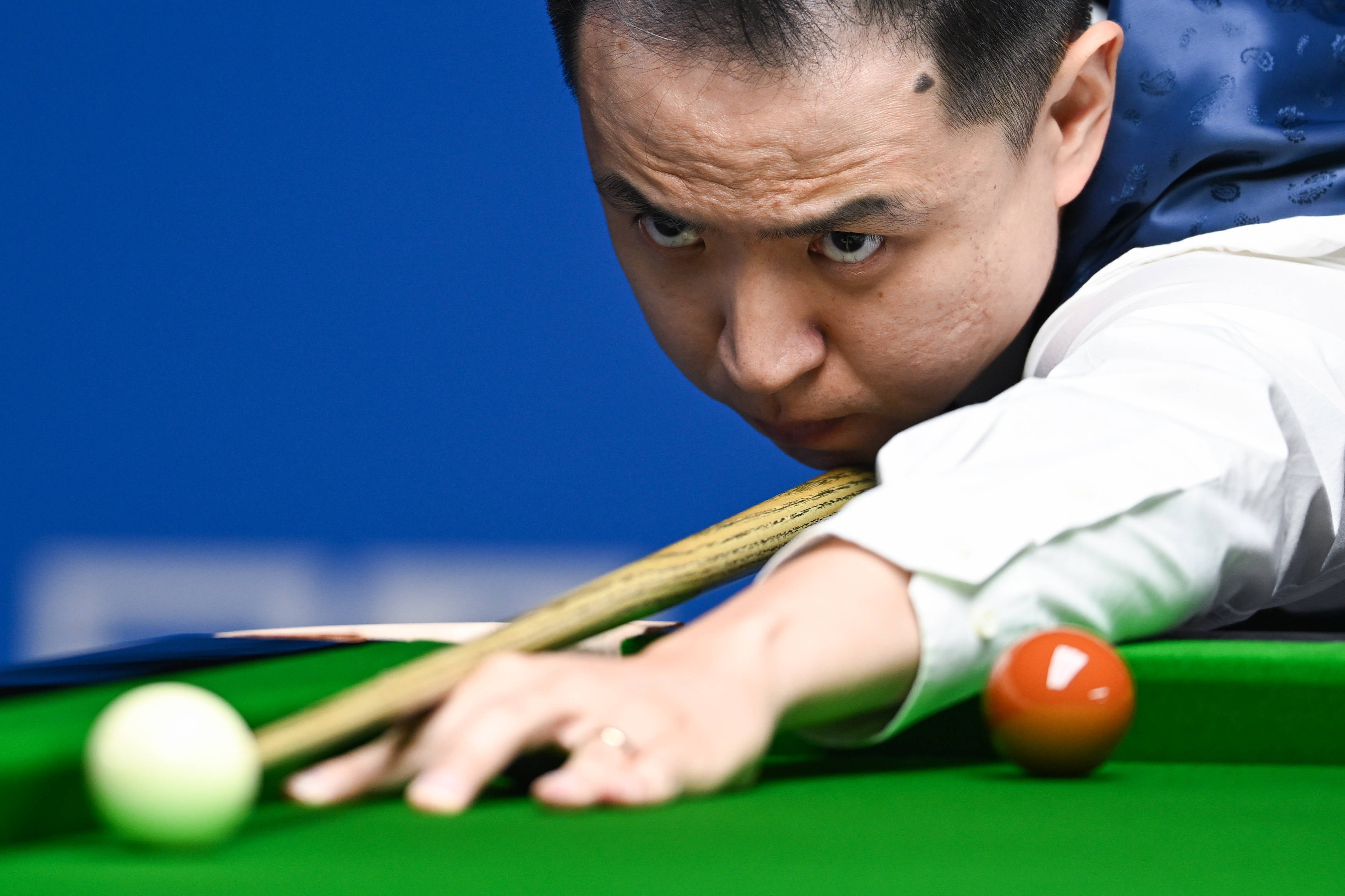 极具争议的 极具争议的