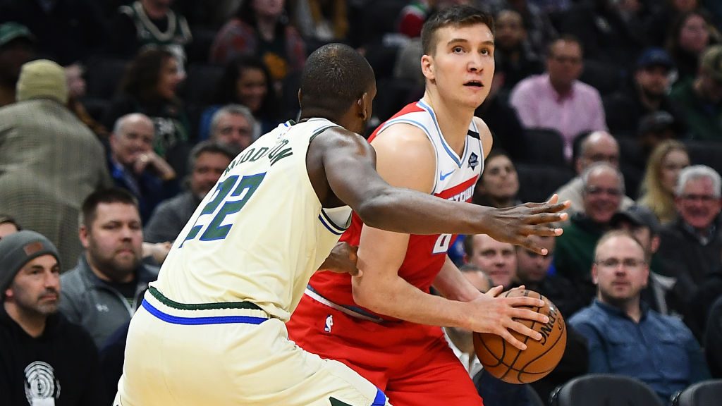 找禁区外沿 找禁区外沿